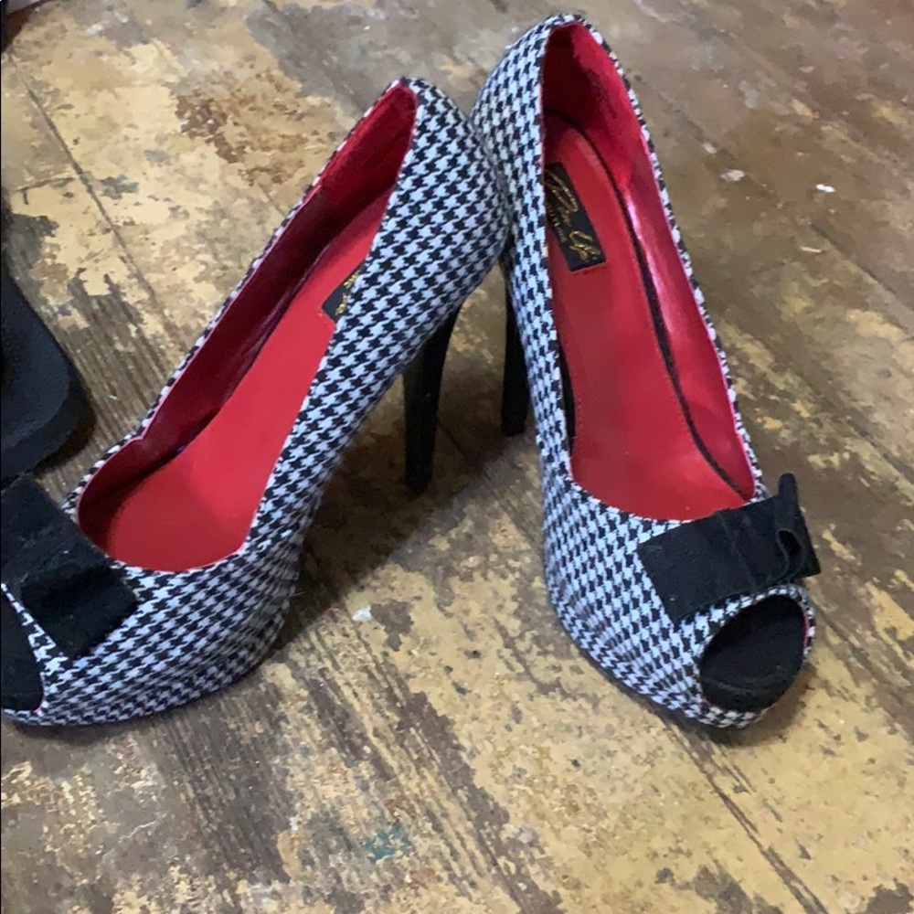 Cloth material houndstooth heels